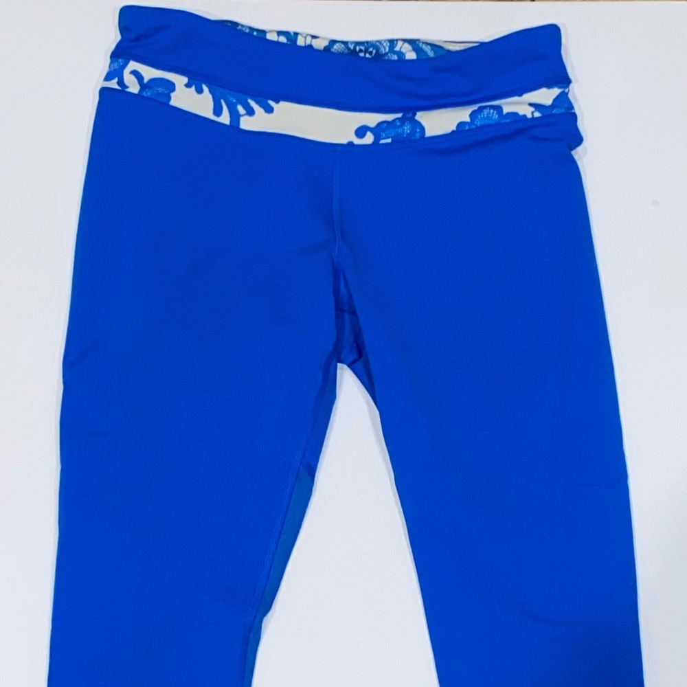 Lululemon Blue 3/4 length leggings